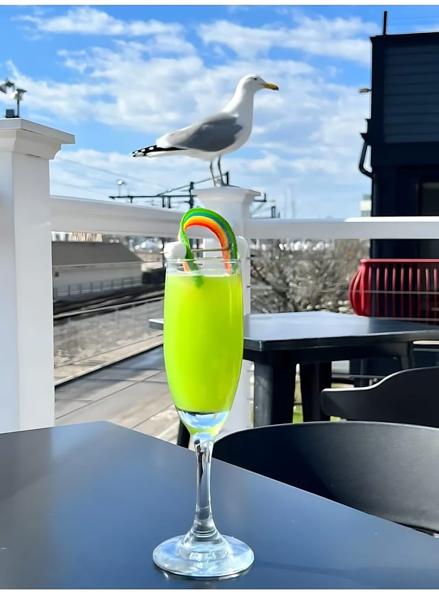 20 Cocktails And Dishes To Enjoy